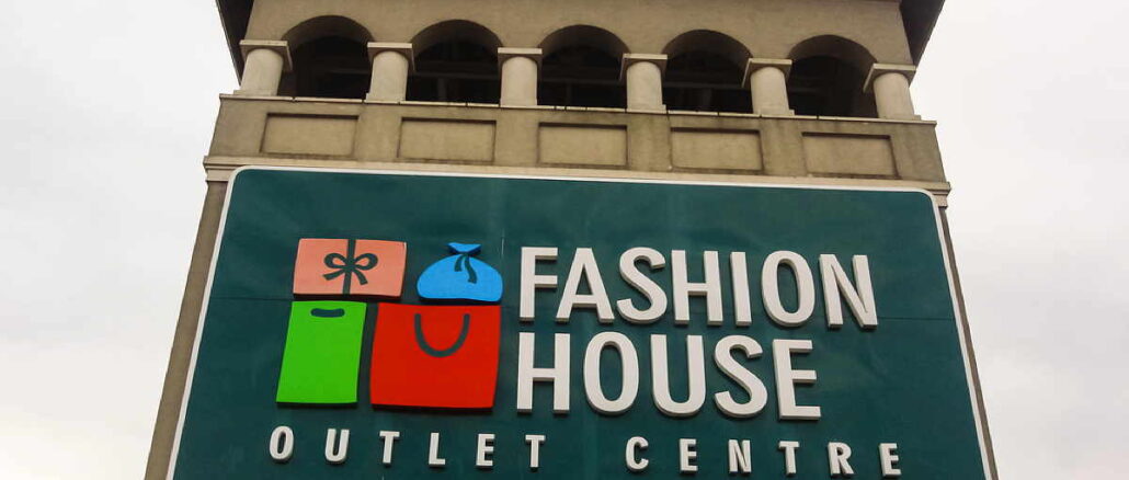 Outlets Outlets